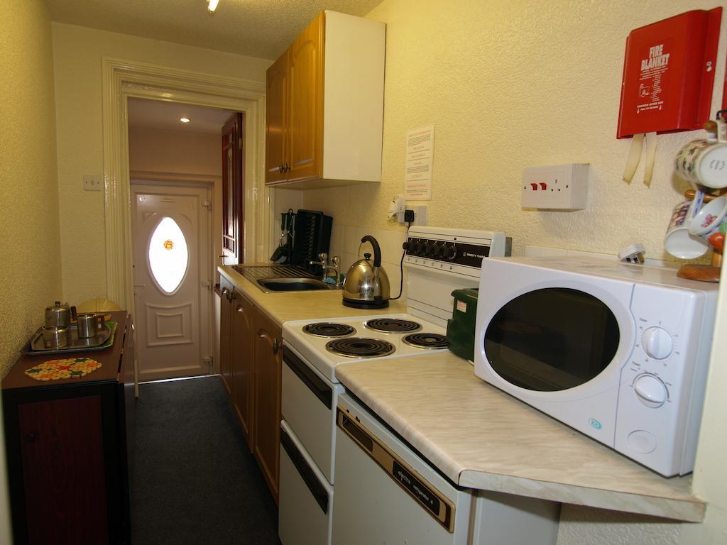 Waverley House Apartments Blackpool Bagian luar foto