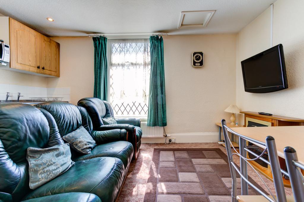 Waverley House Apartments Blackpool Bagian luar foto
