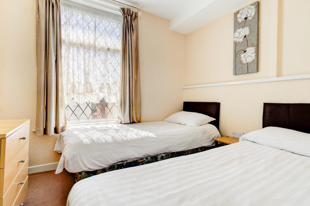 Waverley House Apartments Blackpool Bagian luar foto