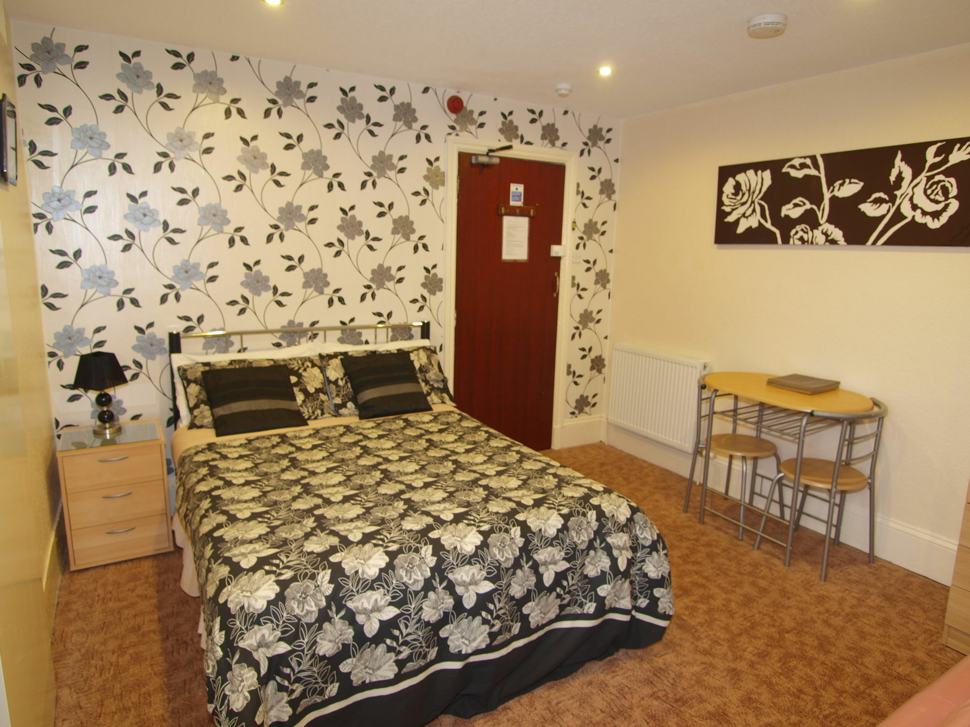 Waverley House Apartments Blackpool Bagian luar foto